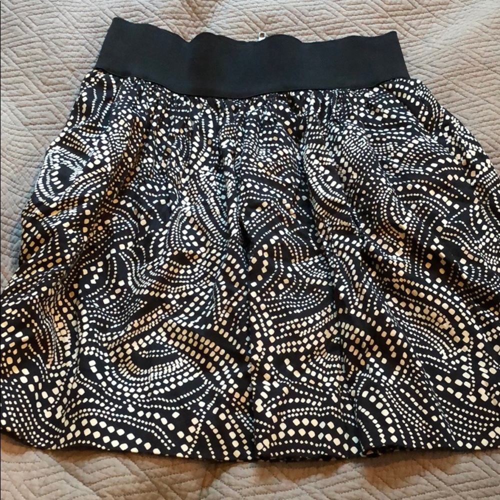 Elle skirt with pockets!